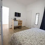 Le Tre Piazze Apartment *