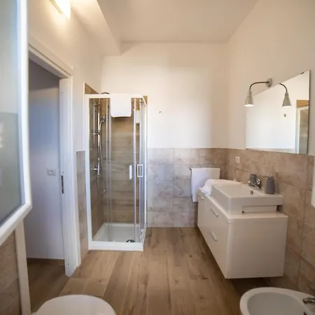 Le Tre Piazze Apartment *